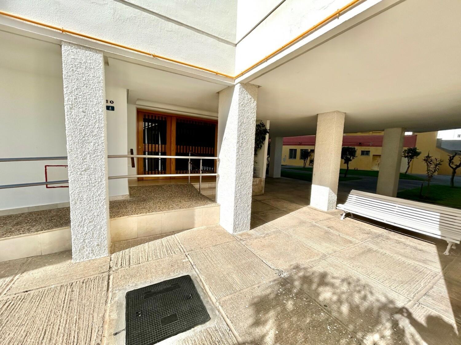 Gatu Arena " Preferente Mayores De 25 Anos Y Familias " エル・プエルト・デ・サンタ・マリア エクステリア 写真